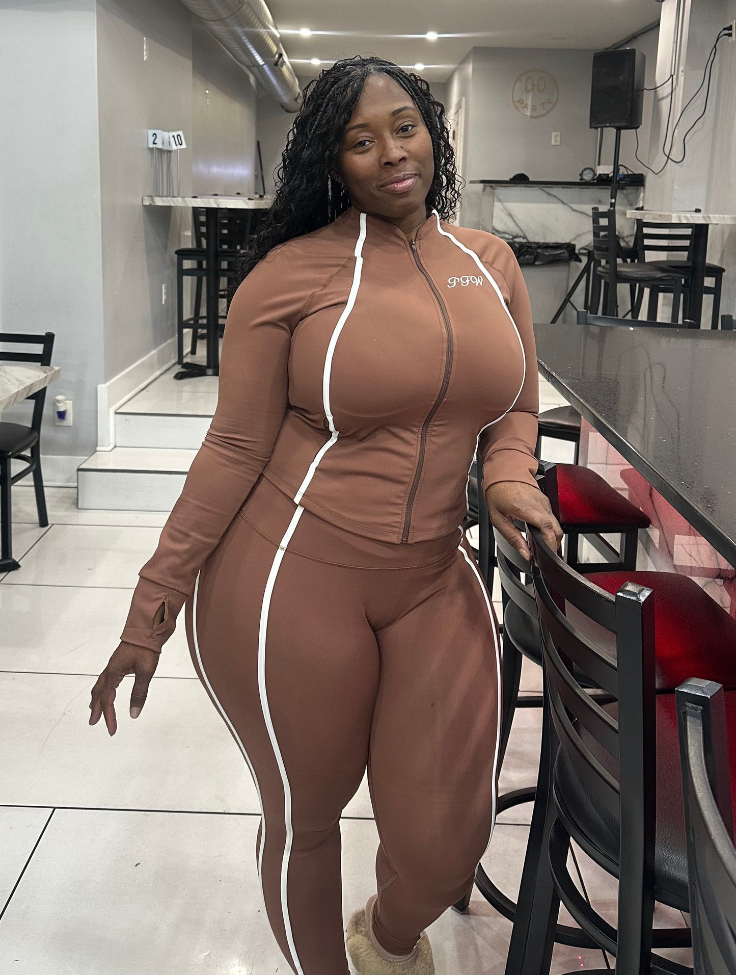 YaYa Thai Jogger Set